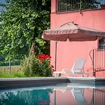 Con Piscina E Intera A Uso Esclusivo Casa Del Tatil Evi La Morra