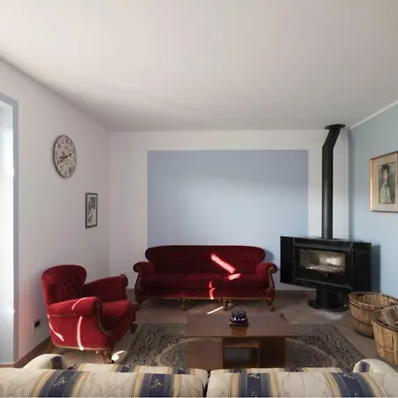 Con Piscina E Intera A Uso Esclusivo Casa Del * La Morra