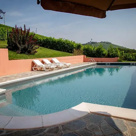 Con Piscina E Intera A Uso Esclusivo Casa Del * La Morra