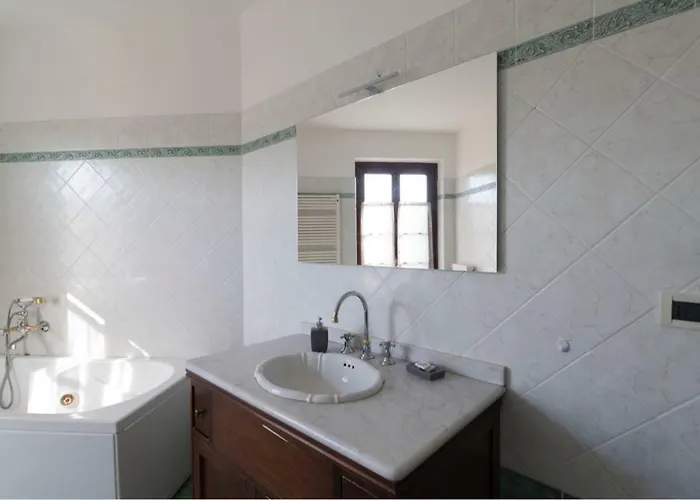 Con Piscina E Intera A Uso Esclusivo Casa Del