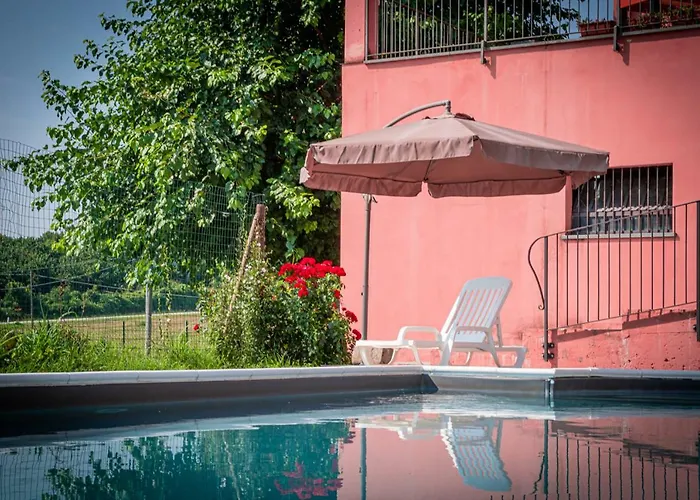 Con Piscina E Intera A Uso Esclusivo Casa Del Dom wakacyjny La Morra