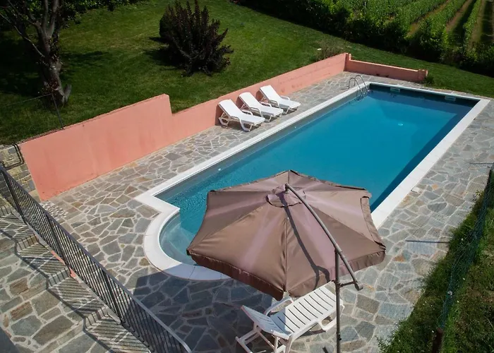 Con Piscina E Intera A Uso Esclusivo Casa Del *